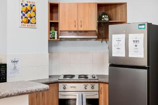 Charming 2BR Prime Hay St Central - 4