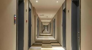Shell Hotel Zhengzhou East High-Speed Railway Station Zhengdong Commerical Center - 3
