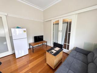 Private room near the airport - Melbourne - 3