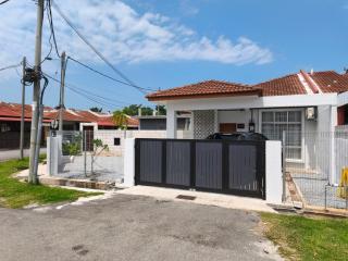 LaMuara Homestay - 0