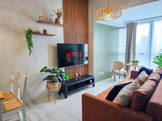 Cozy 3 Bedroom in Uptown Parksuites - Near Mall, Restaurants and Supermarket - Manilla - 8