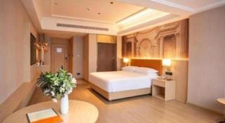 Vienna Hotel Guangdong Zhaoqing Sihui Center Jade Expo Market - 1