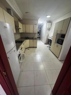 Elegant 2-bedroom in Weibdeh & Balcony - 8