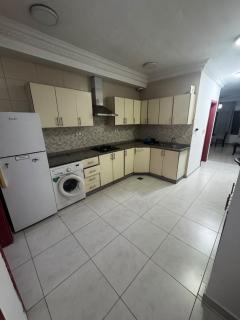 Elegant 2-bedroom in Weibdeh & Balcony - 5