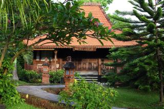 Shanti Natural Panorama View Hotel - 4
