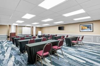 Comfort Suites Near Potomac Mills - 2
