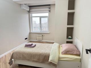3 bedroom apt on Сhokmorova 154 near TSUM and GUM - 9