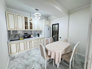 3 bedroom apt on Сhokmorova 154 near TSUM and GUM - 2
