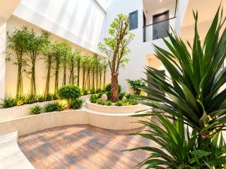 Amory Garden Retreat - Diamond Island - 4