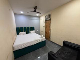 Hotel Comfort Stayz 2 Inn- Sec 44 Noida - Noida - 4