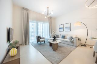 Bloomfields 1BR in Fairways 3 Yas Golf Collection - 0