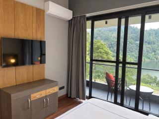 Lake Hill Suites - 5