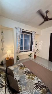 Cozy Luxury Stay - 3