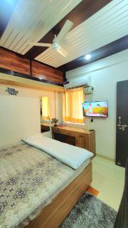 HAPPY HOME Couple Friendly 1BHK - 2