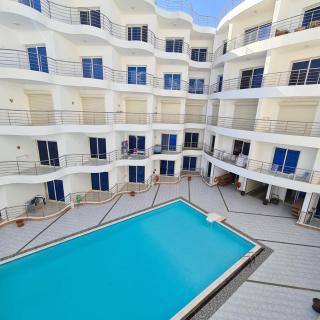 Apartment pool view - 2