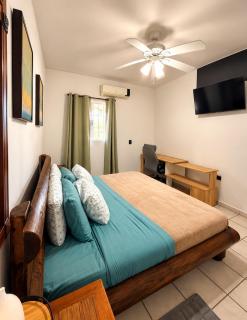 Apartamento con Patio Privado y Asador - Monterrey - 9