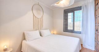 apartament amb piscina comunitària al Golfet - 1