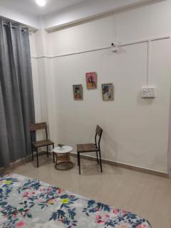 The White Lotus BNB - 5