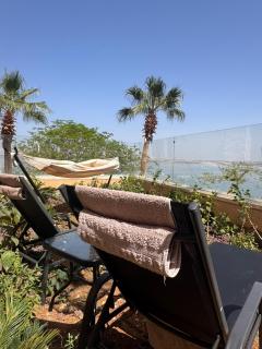 Prime Seafront 1BR amazing balcony pool view - 8