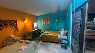 Ibiza Houseboatloft Amsterdam - 2