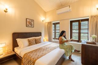 SaffronStays Abu House - 4
