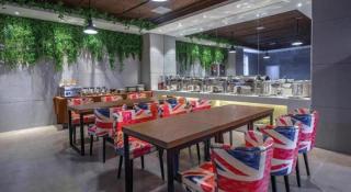 James Joyce Coffetel Shenyang North Railway Station Qishan Road Metro Station - 3