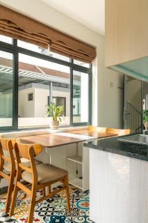 White Villa 7BR 3-Min Walk to My Khe Beach - 5