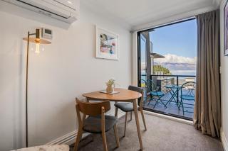 Modern Spacious Town Center Unit with Lake View - 8