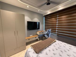 Mini Mansion Home - 1