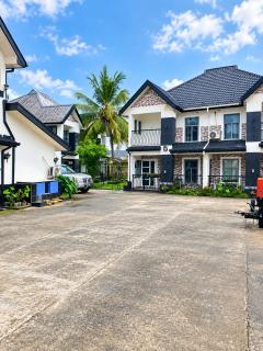 Sandvica Luxe Homes - 7