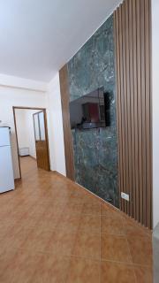 Tirana City Apartment - 9