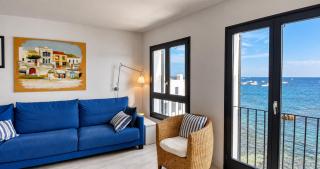 Exclusive front line apartment - 8