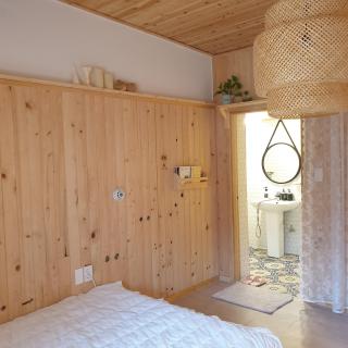 Wood in stay - 1