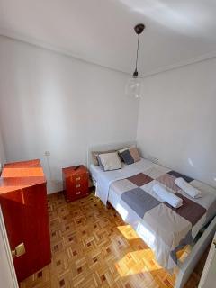 Apartamentos TravelStay Buen Retiro - 4