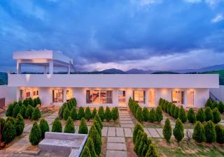 Grand Seyon Green Hills Ooty by VOYE HOMES - 6