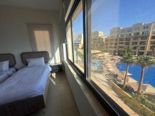 Beautiful Seafront Apartment with Amazing View - 7