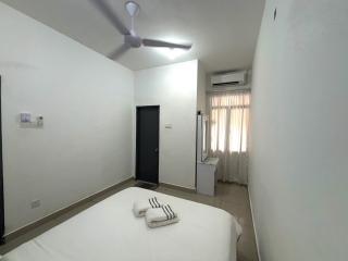 Damai Homestay Kuala Krai - 8