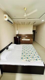 Flat in Malviya Nagar - 7