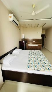 Flat in Malviya Nagar - 6