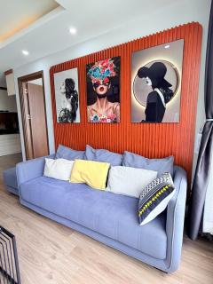 Hud Building Apartment- 5minutes to The Beach - 4