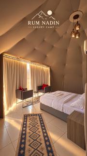RUM NADINE LUXURY CAMP & Bubbles Hotel - 8