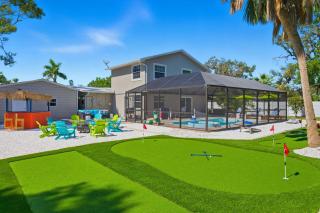 Sleeps 16 Golf Simulator Pickleball Pool Spa - 7