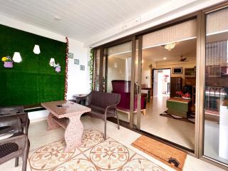 05-1bhk 2 Pools, Gym, Jacuzzi Near Beach North Goa, JenVin Luxury Homes - 6