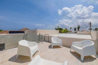 Close to best beaches - 9