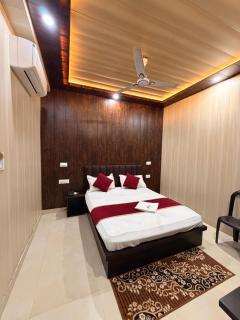 Hotel Goyal Palace - 8