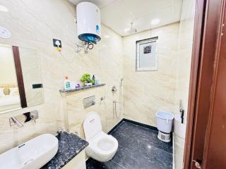 Mivaann villa 5 Min to Metro & Hubs - 7