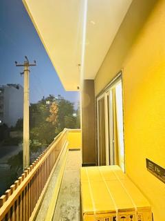 Mivaann villa 5 Min to Metro & Hubs - 2