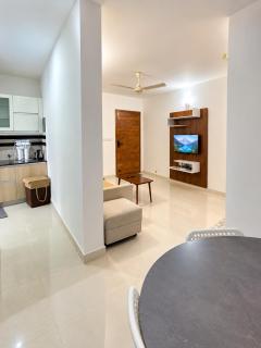 Golden Ark 2BHK Apartment Near KIMS Health, Lulu Mall, Trivandrum Airport, Technopark - 8