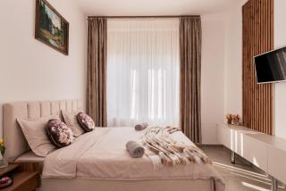 Central Family House With Self Check-in - Arad - 5