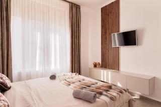 Central Family House With Self Check-in - Arad - 4